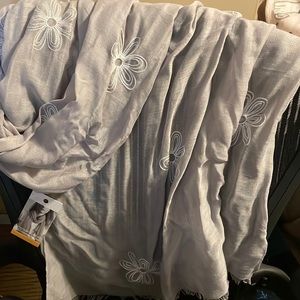 Hana beige floral scarf